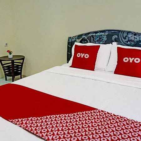 Oyo 91707 Jannah Homestay Syariah Dau Екстер'єр фото
