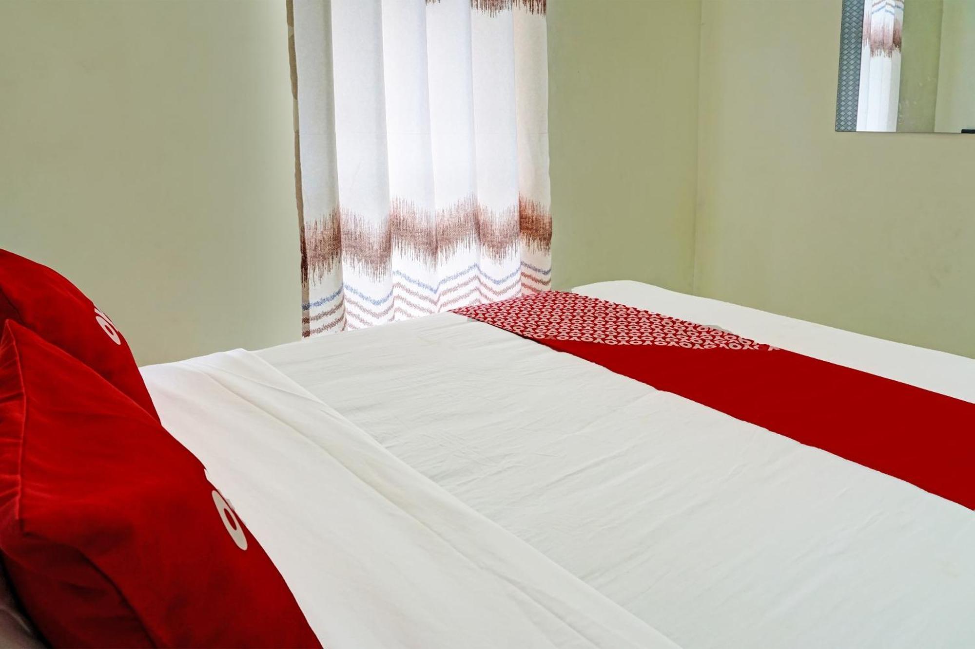 Oyo 91707 Jannah Homestay Syariah Dau Екстер'єр фото