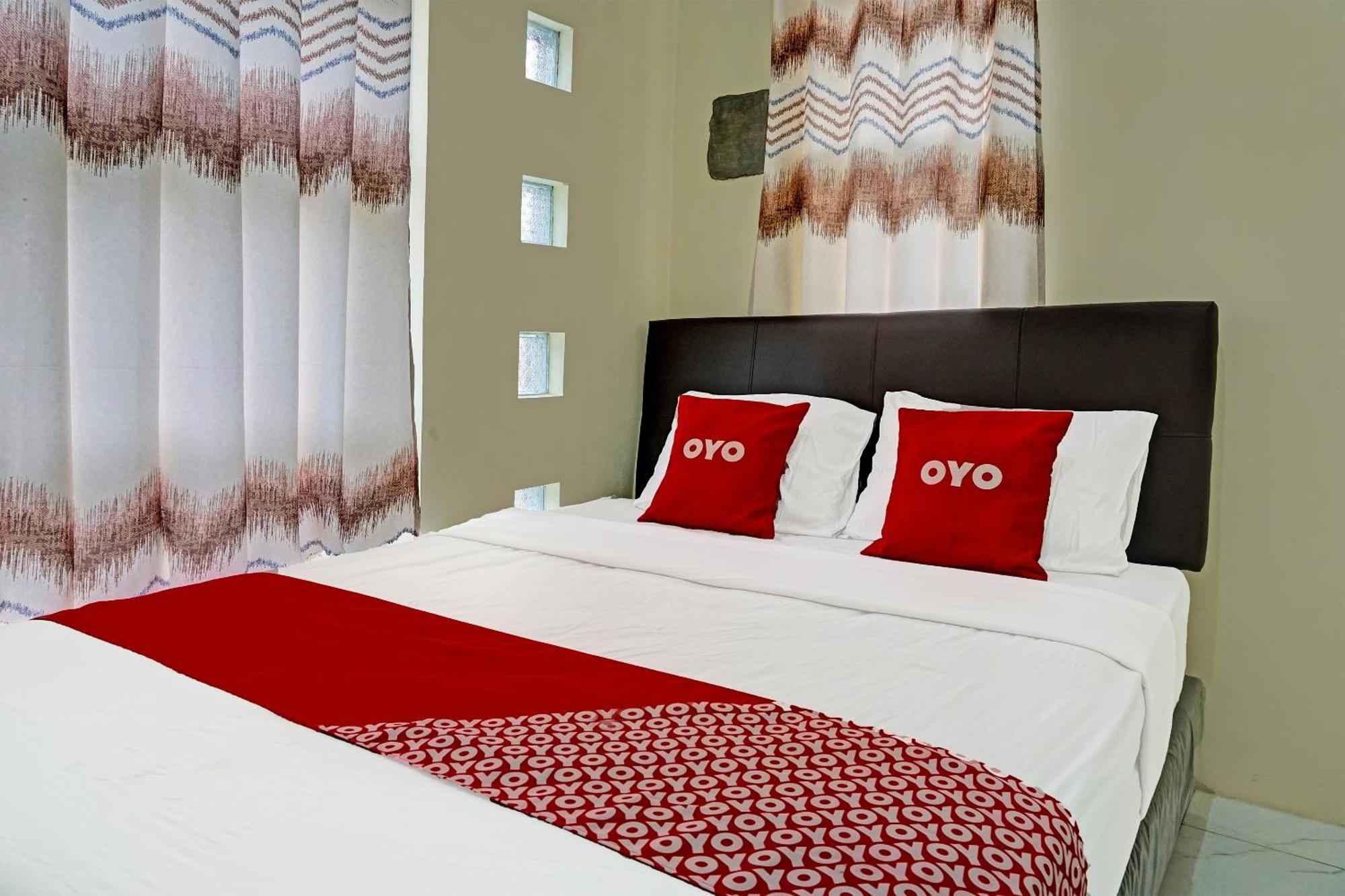 Oyo 91707 Jannah Homestay Syariah Dau Екстер'єр фото