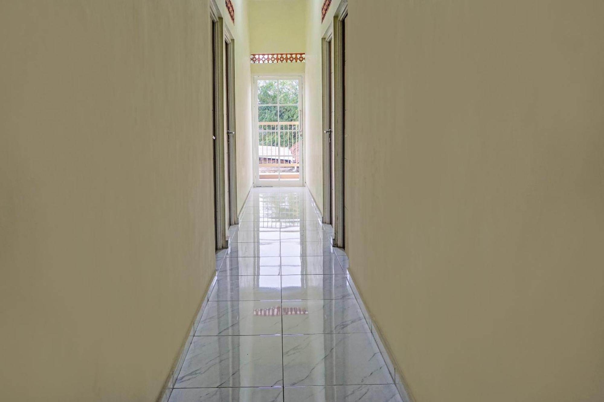 Oyo 91707 Jannah Homestay Syariah Dau Екстер'єр фото