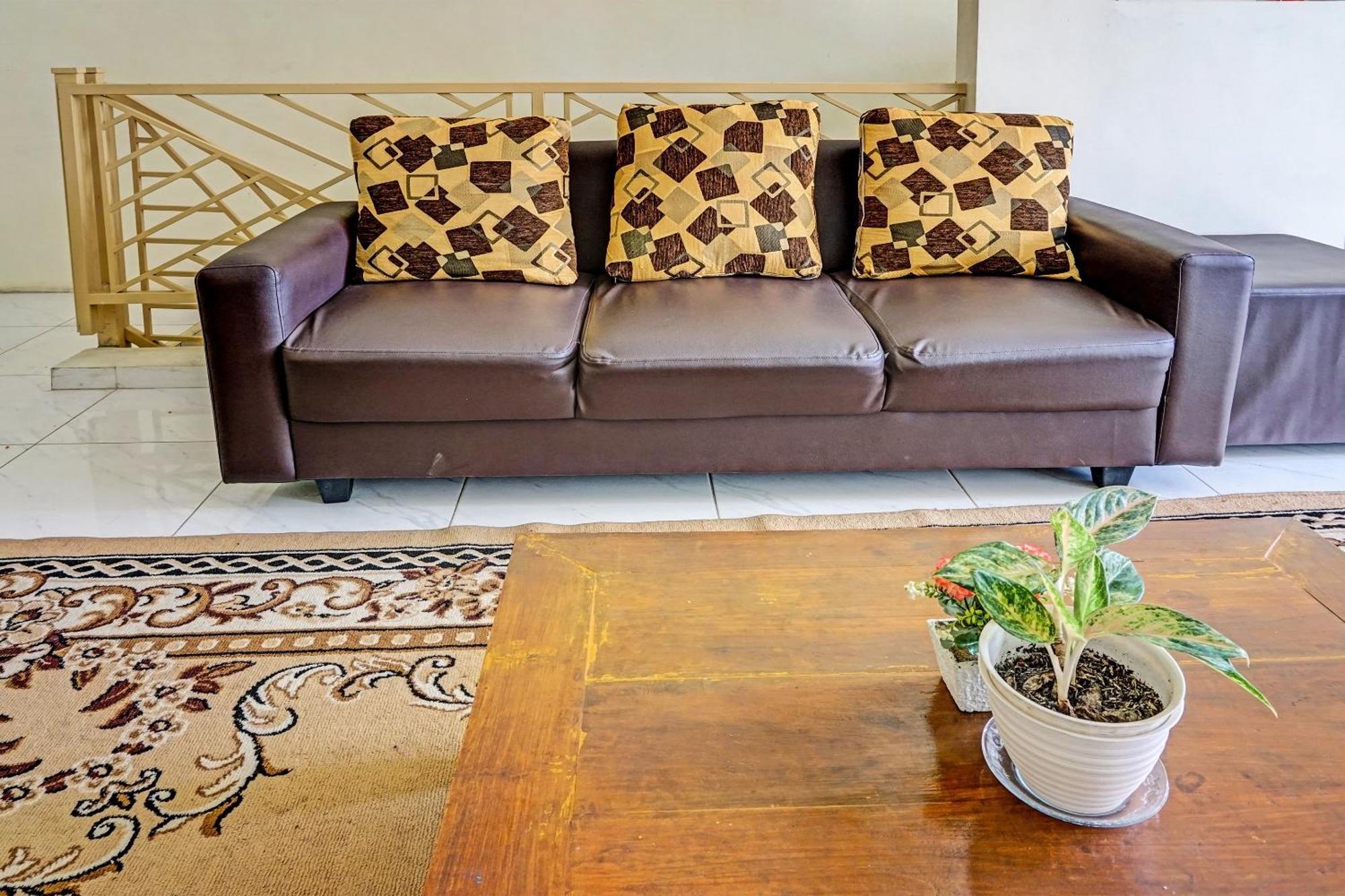 Oyo 91707 Jannah Homestay Syariah Dau Екстер'єр фото